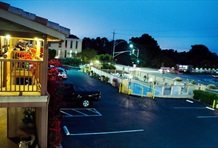 Carmel Hill Lodge / Knights Inn